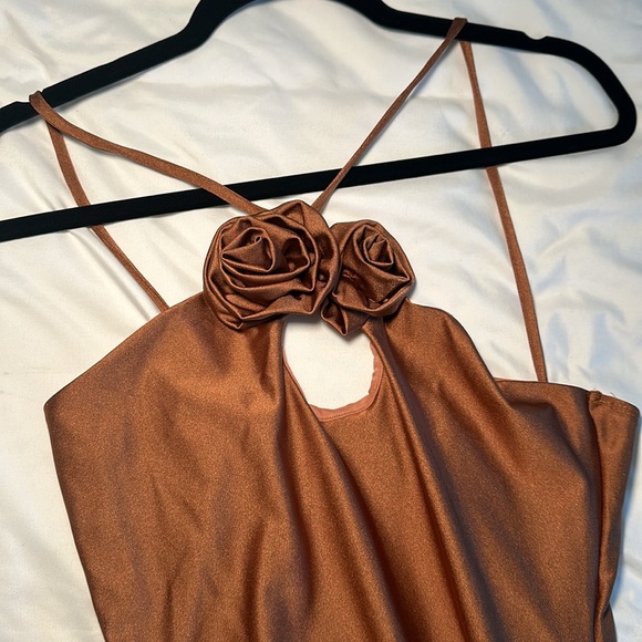 Copper Floor Length Dress/Gown with front flower detail size M - Picture 4 of 6